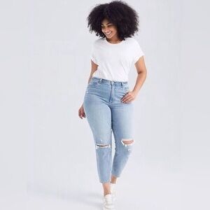 Abercrombie & Fitch The Mom High Rise Distressed